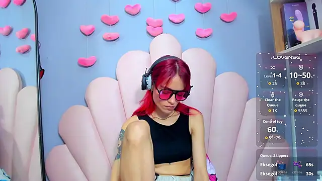 luci_miller: онлайн-секс-чат