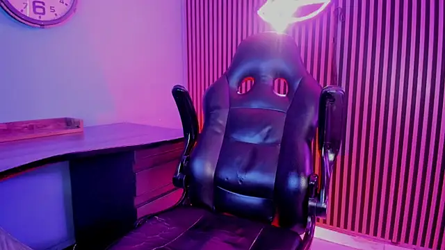 Maximoking26 Webcamshow