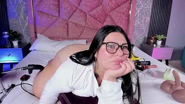 Amanda-Cruz: вебкам-шоу