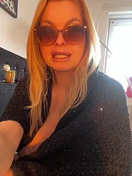 Chatroom XXX en direct de Lisavontease