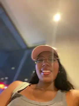 SheenaBrooke Adlı Modelin Web Kamerası Şovu