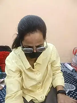 meenu_bhabhi547 Pertunjukan Webcam