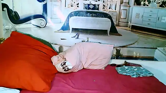 IndianSexcSmylen Live XXX chat