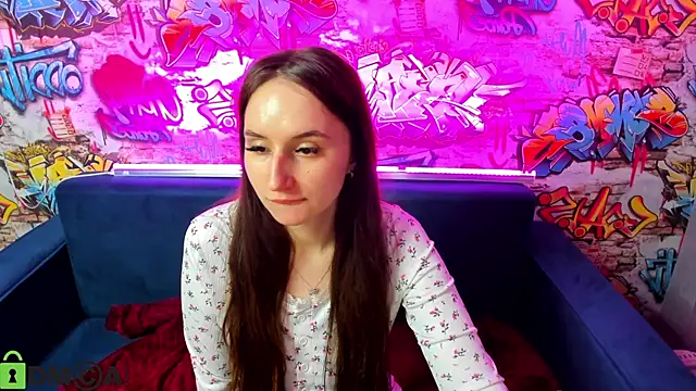 Kira__Sweet Adlı Modelin Canlı XXX Sohbeti