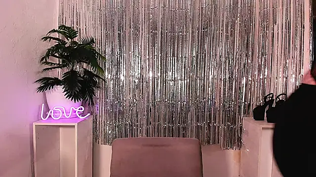 Chat XXX en directo de Kindsexygirl