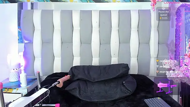 Chat +18 de IsaDiiaz ao vivo