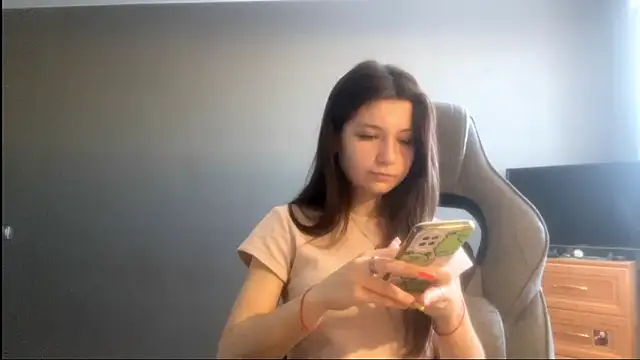 LunnaBliss élő XXX-chatje