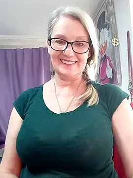 Chat XXX ao vivo de irinamaux