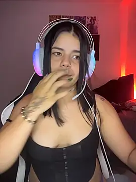 2Angela_ Show Webcam