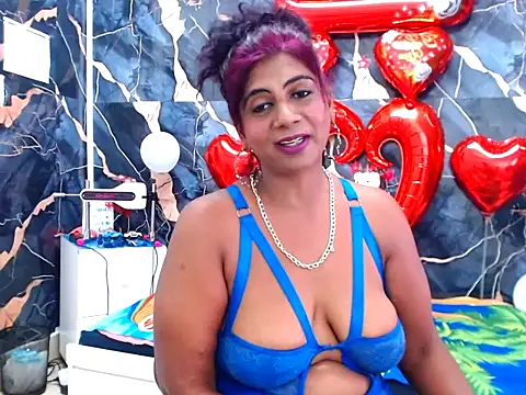 XXX chat uživo modela indianerotica69