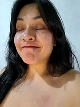 astridcollinsvipのウェブカメラショー