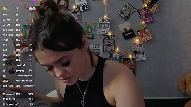 Chat XXX ao vivo de YummyTira