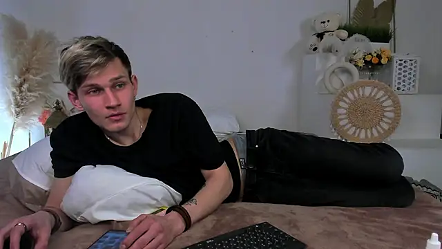 دردشة Volan_Starts الجنسية المباشرة