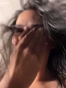 SafeinouterSpace – Naživo XXX chat