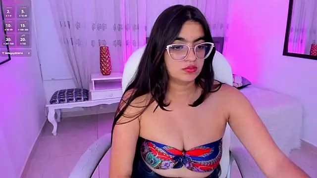 Luna_Jonnes1 – Naživo XXX chat