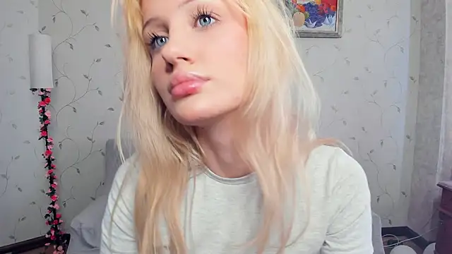 LolaStusse – Live XXX-chat