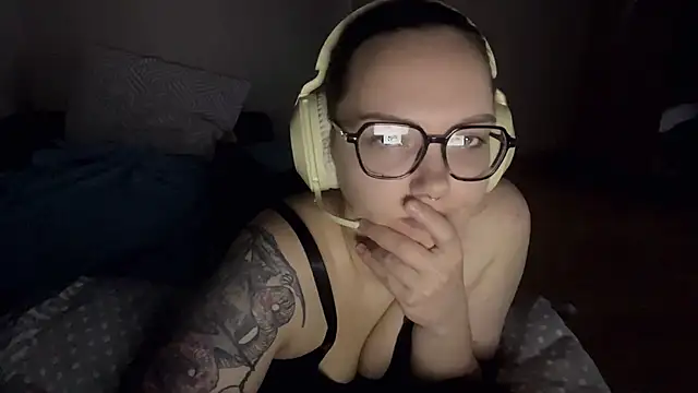 TrulaSowelsn Live XXX chat