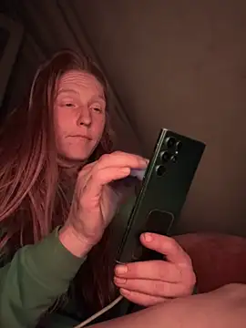 GoldenFlameGoddess – Naživo XXX chat