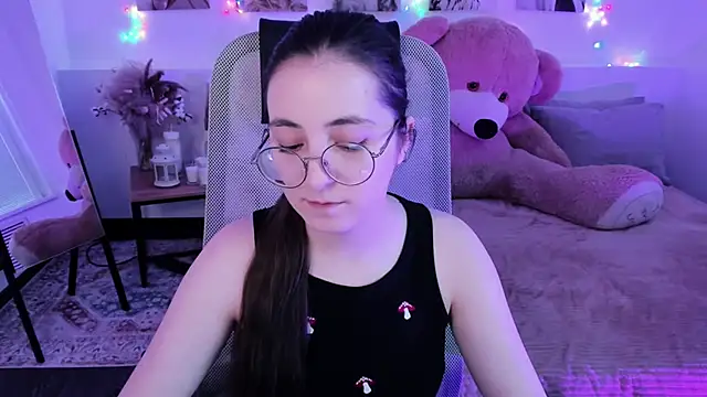 VirtuallVoyant's Live XXX Chat