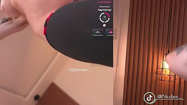 Chat XXX ao vivo de nicdani_1