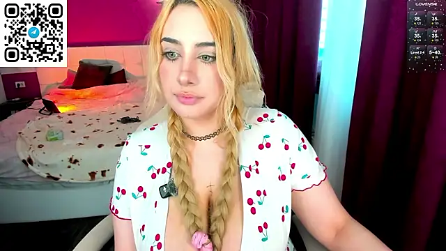 MoranaKit Live XXX-chat