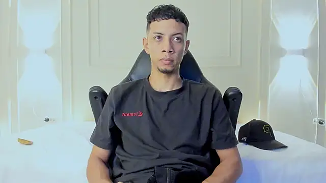 XXX chat uživo modela Jordan_Crew