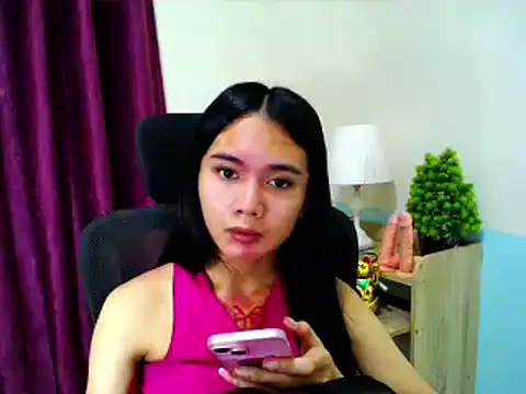 devine_goddess Webcam Show