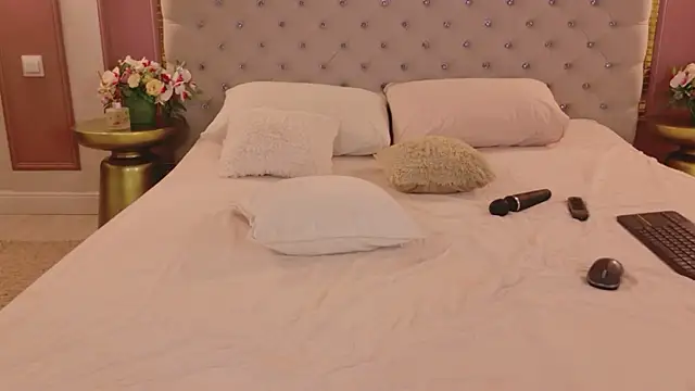 LanaSparks: απευθείας συνομιλία ΧΧΧ