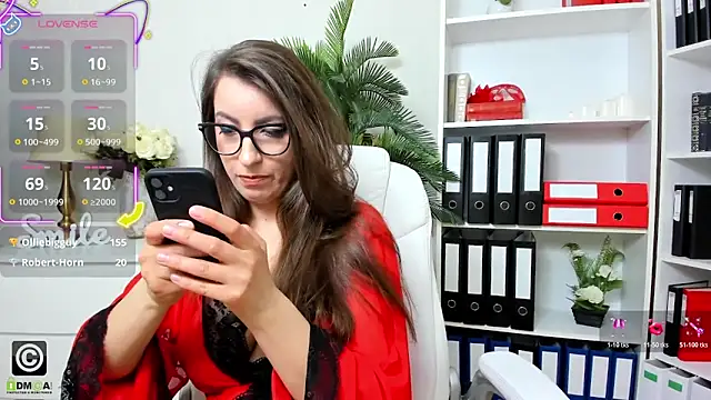 Chat +18 de amayawest ao vivo