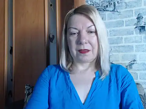 Lillia_Ray 即時 XXX 聊天