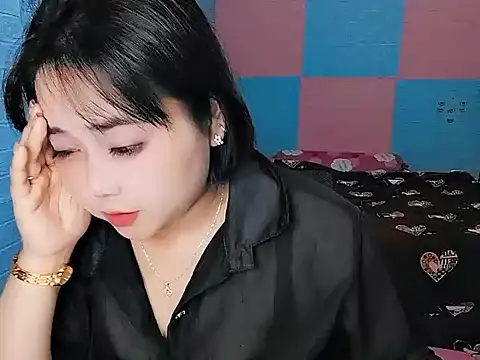 Lylu007 即時 XXX 聊天