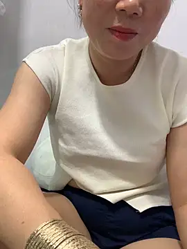 Baby-lovely69 网络视讯表演