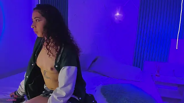 Show Webcam de Kiara_lovely