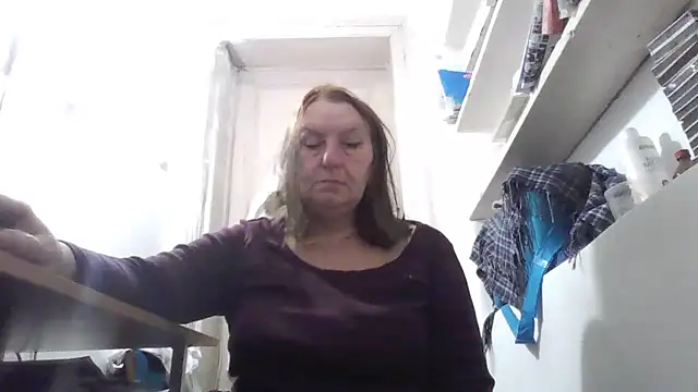 AnnaLive570 élő XXX-chatje