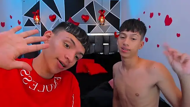 Juan_Nd_Steven's Live XXX Chat