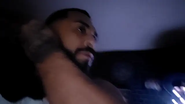 Forbidden_daddy: вебкам-шоу