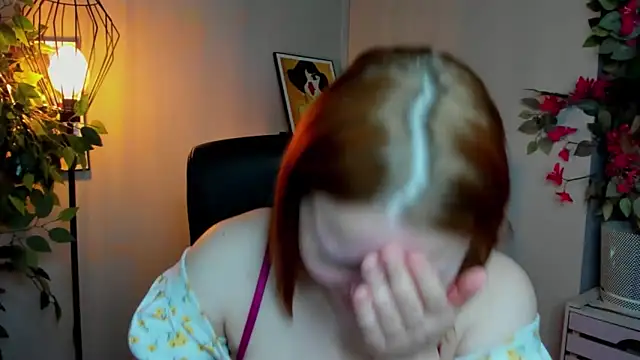 LAYLAxSTAR Live XXX-Chat