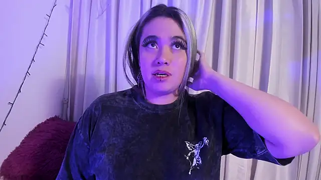 Chat +18 de Lilith_Zenith_ ao vivo