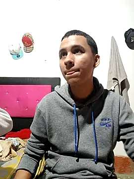 Mia_axelll: απευθείας συνομιλία ΧΧΧ