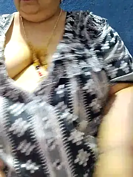 tamilthanushri লাইভ XXX চ্যাট