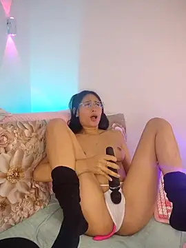 NayeCloud – Live XXX-chat