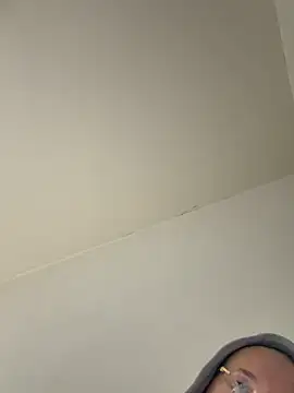 Guitccch's Live XXX Chat