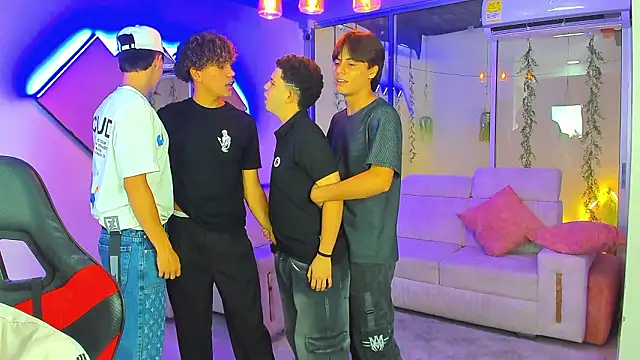 Houseofwarrios élő XXX-chatje