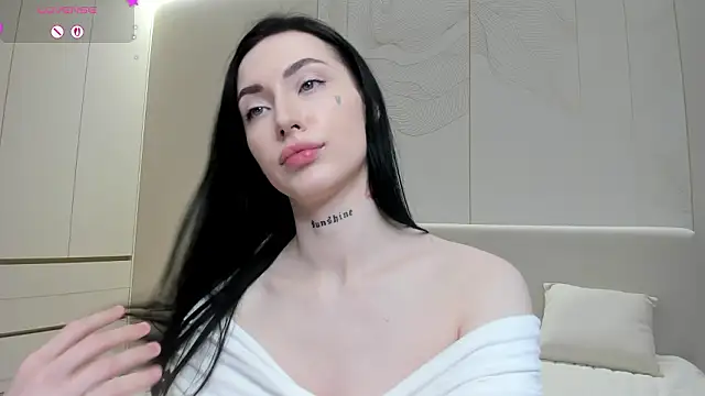 JenniferQueen11: онлайн-секс-чат