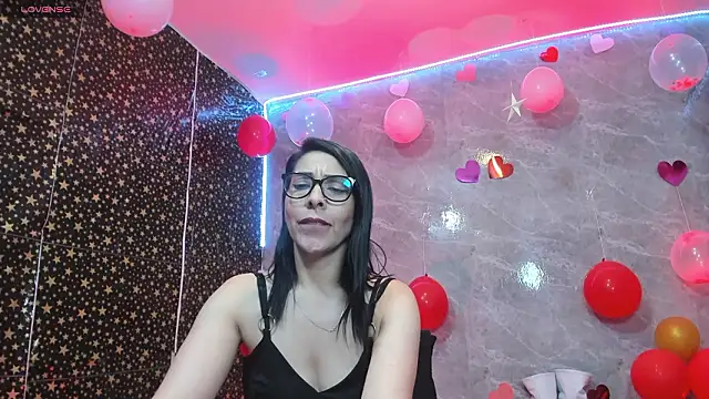 adellelennoxx Chat XXX in diretta