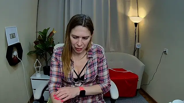 TessaDaybreak: онлайн-секс-чат