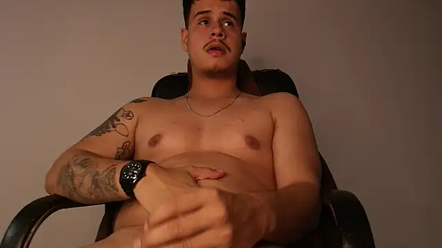 دردشة BjornSteel الجنسية المباشرة