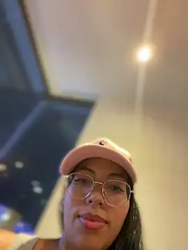 Pokazy przed kamerką – SheenaBrooke