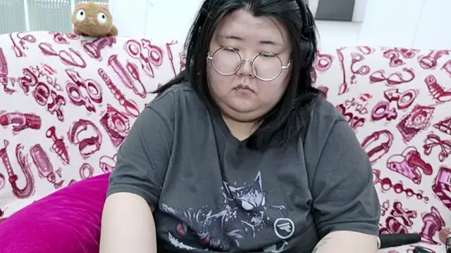 Chatroom XXX en direct de Nadine_asian