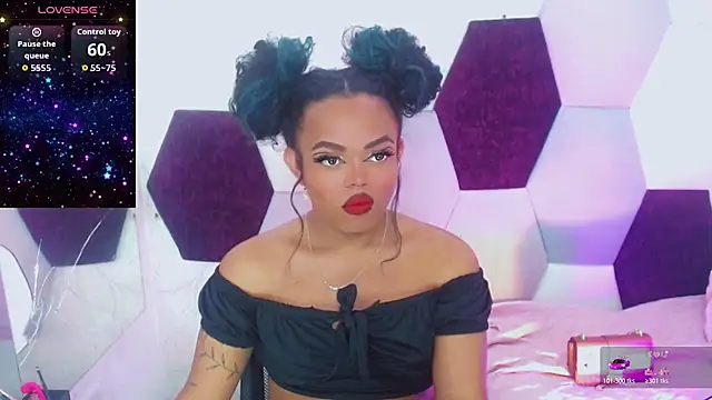 Pokazy przed kamerką – KayleighDreams_